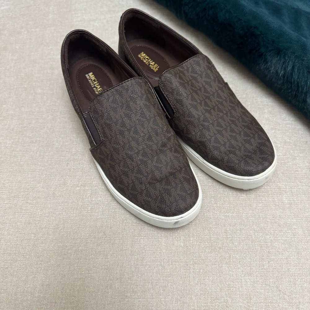 Michael Kors Women's Keaton Brown Slip On Casual Shoes Sneakers Size 8.5/EU 40